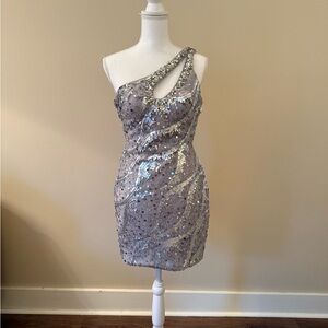 One-Shoulder Silver Sequin Cocktail Dress